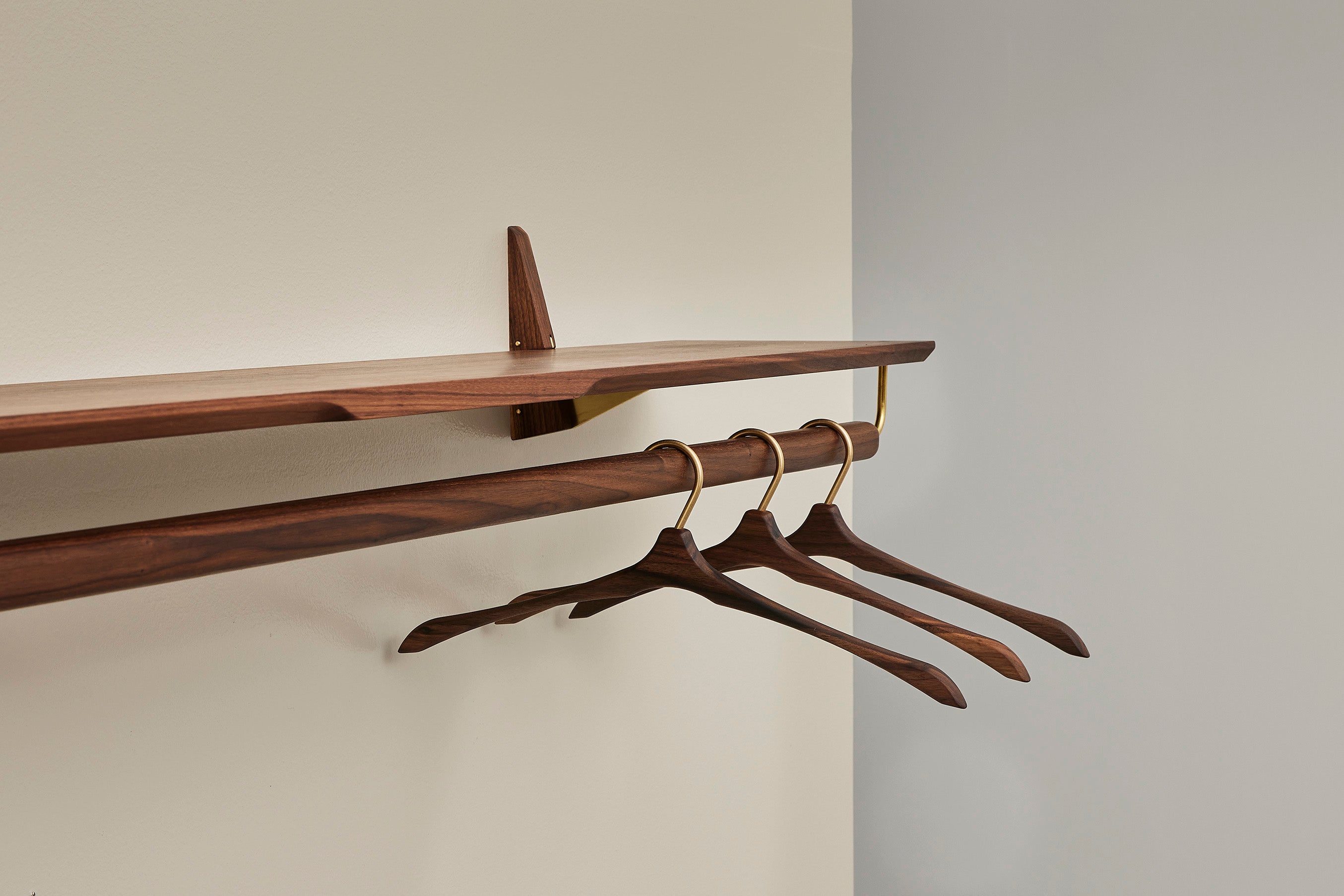 Wooden hanger